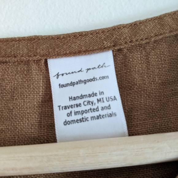 FoundPathGoods Linen Market Tee - Picture 3 of 4